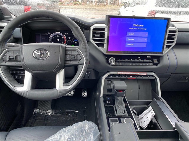 2025 Toyota Tundra Platinum CrewMax photo 8