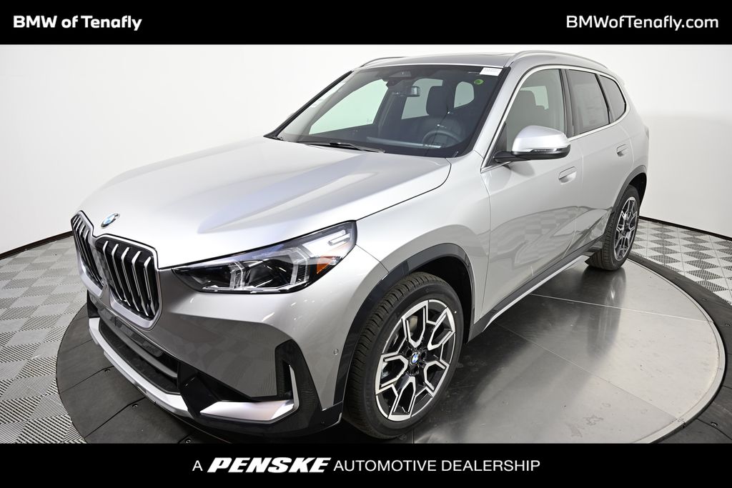 2026 BMW X1 28i's photo