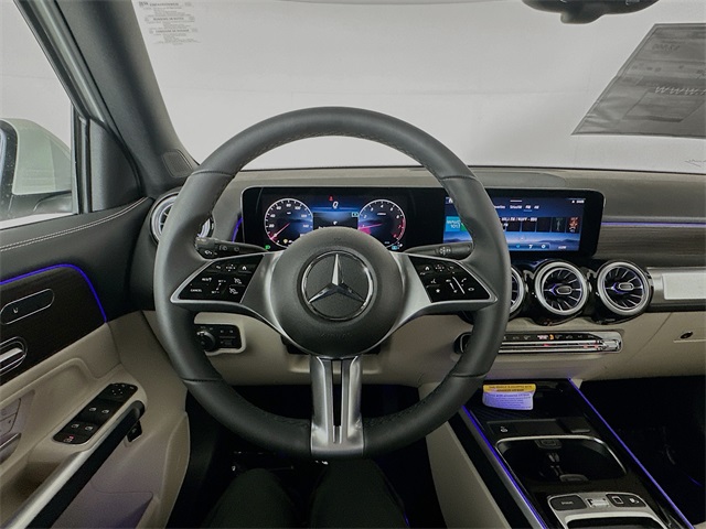 2026 Mercedes Benz GLB 250 photo 9