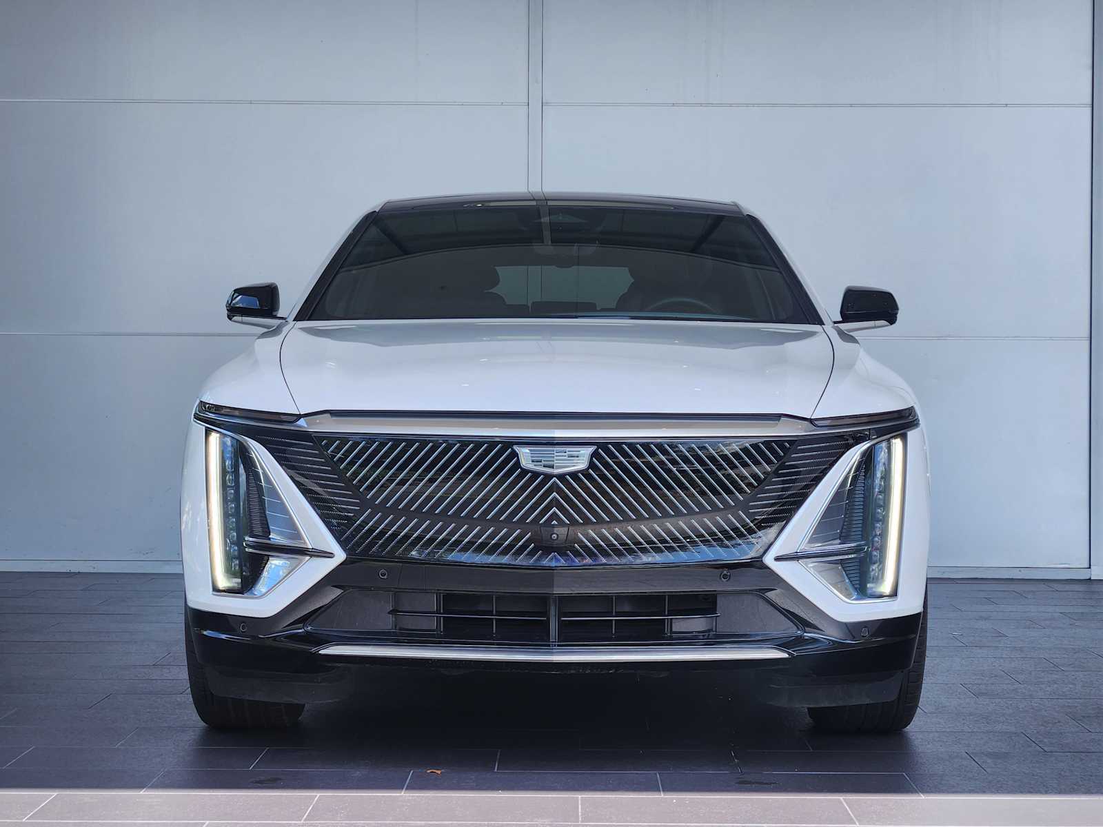 Certified 2024 Cadillac LYRIQ Luxury 3 with VIN 1GYKPSRL5RZ138083 for sale in Houston, TX