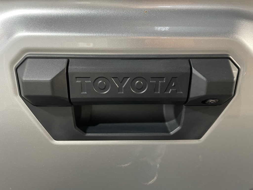 2025 Toyota Tacoma photo 15