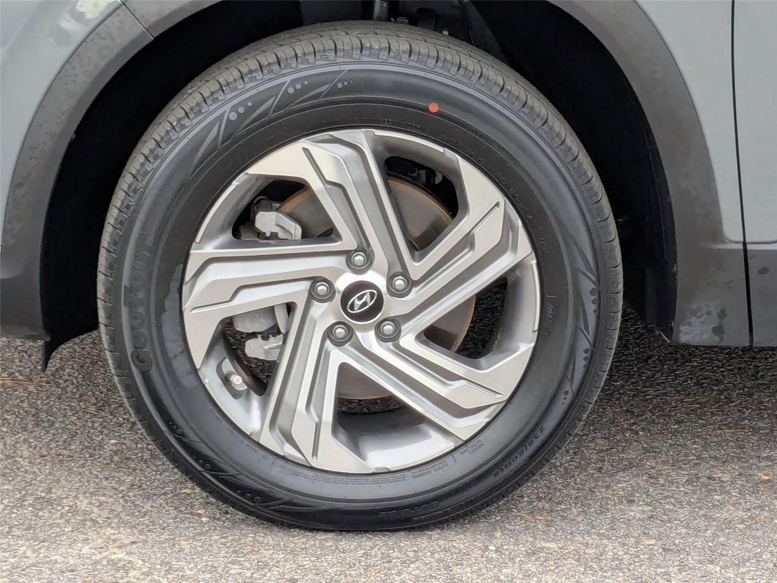 2023 Hyundai Santa Fe SEL photo 3