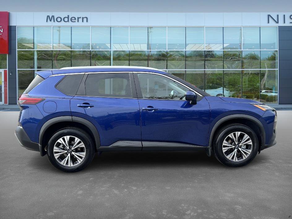 2023 Nissan Rogue SV photo 4