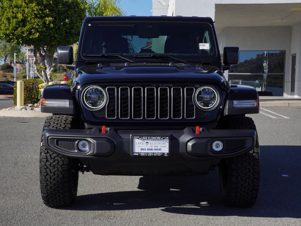 New 2026 Black Clear-Coat Exterior Paint Jeep Rubicon image 9