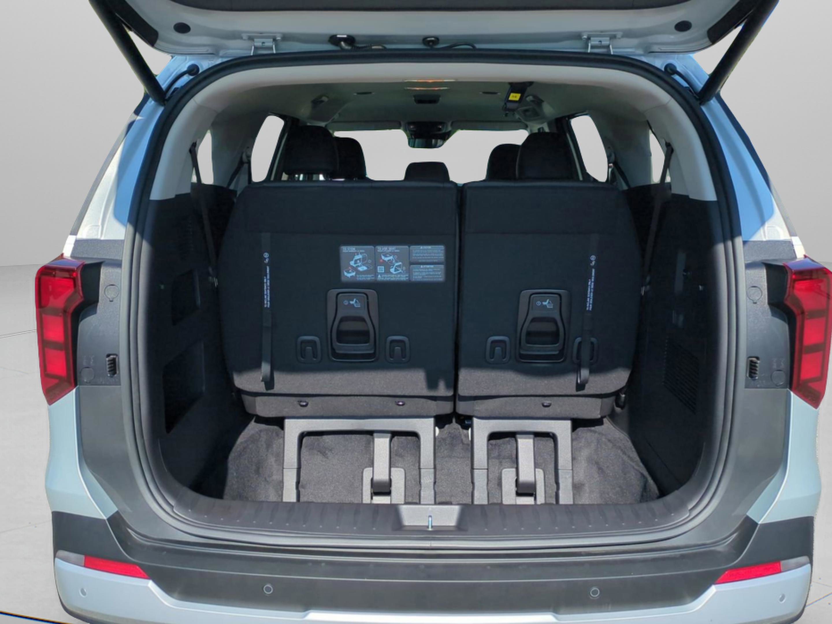 2026 Kia Carnival EX photo 13