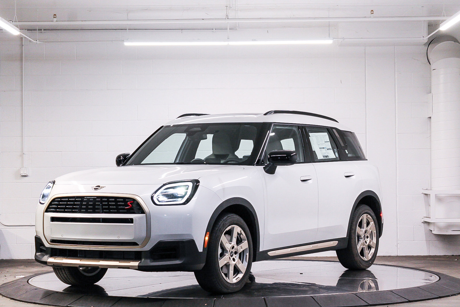 2025 Mini Countryman S ALL4 photo 3