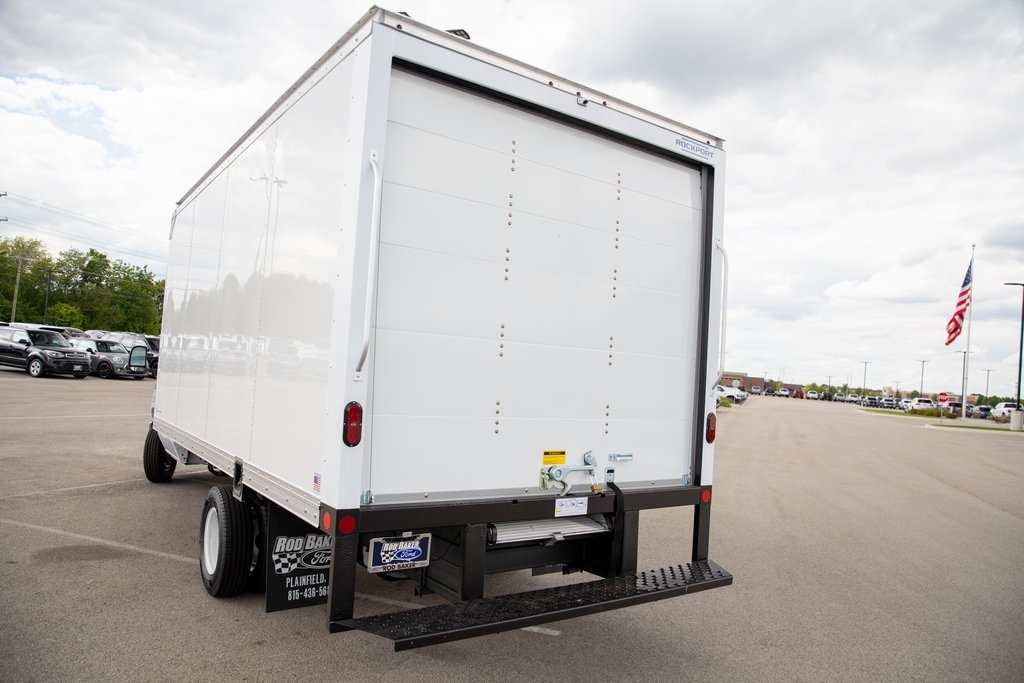 2026 Ford E-450 photo 14