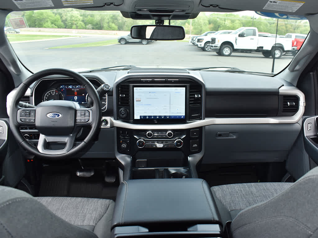 2023 Ford F-150 XLT photo 4