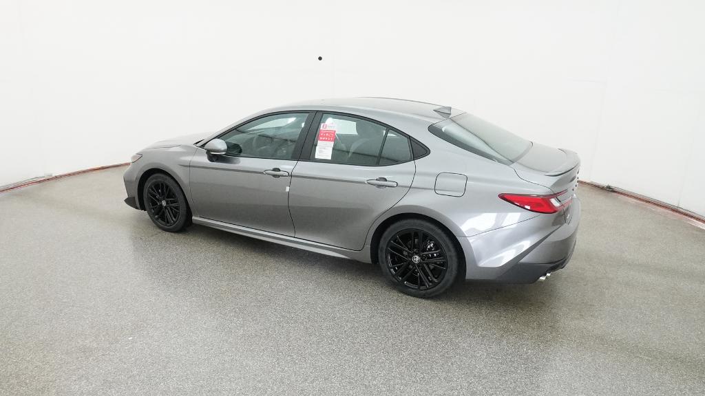 2025 Toyota Camry SE photo 9