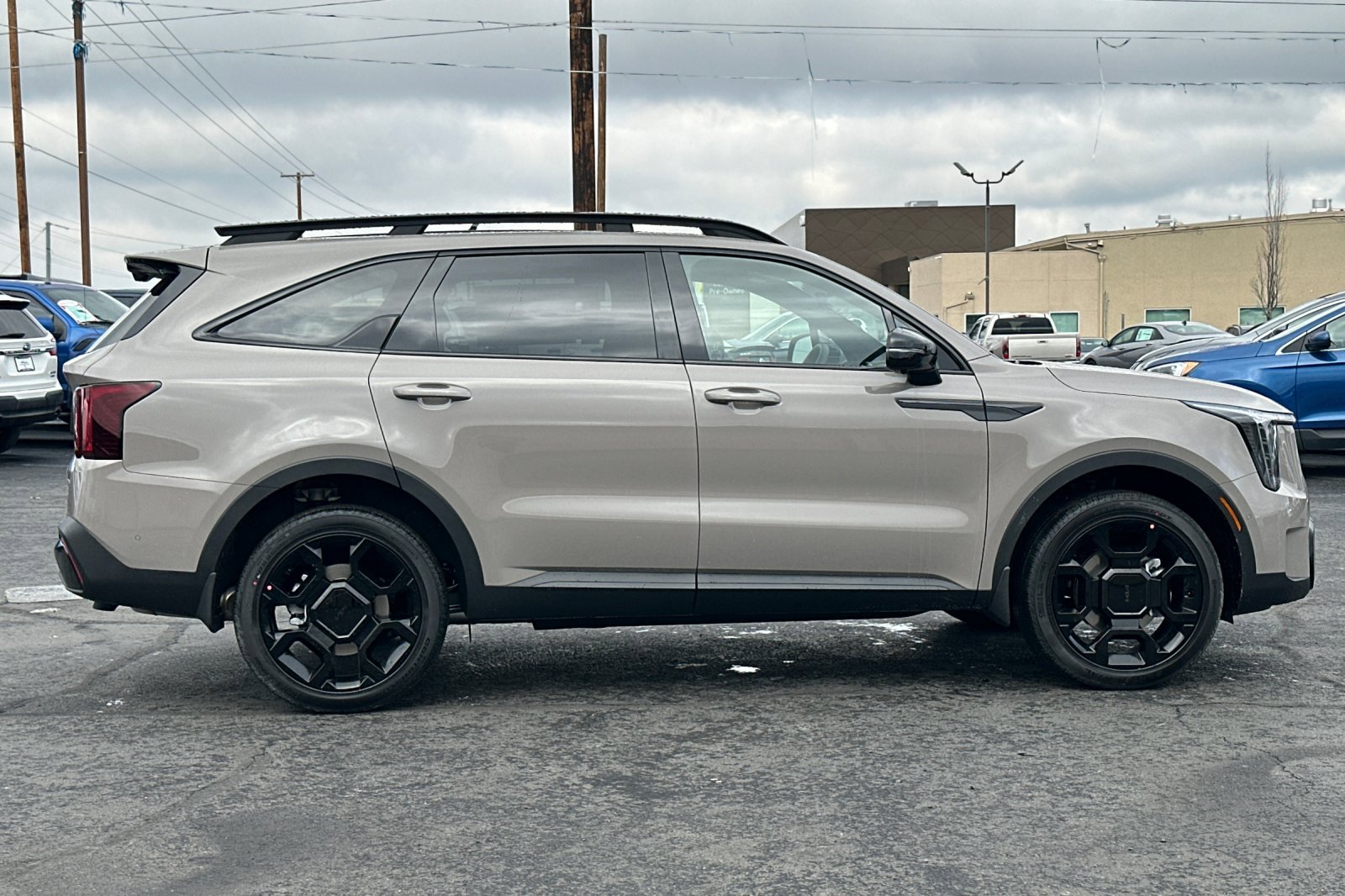 2026 Kia Sorento X-Line SX Prestige photo 3