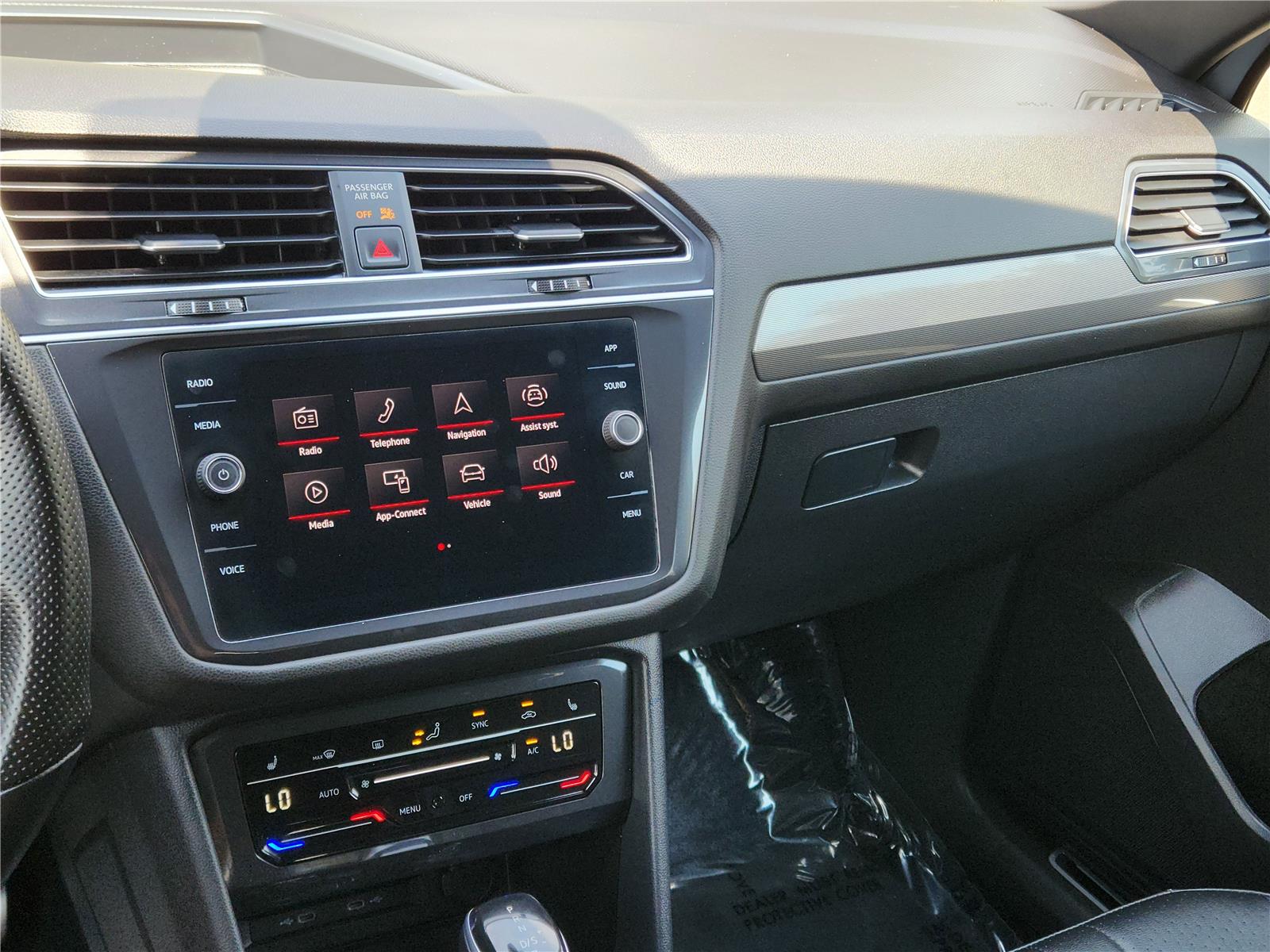 2022 Volkswagen Tiguan SE R-Line Black photo 12