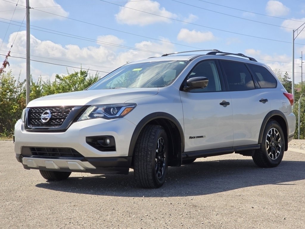 2020 Nissan Pathfinder SL photo 5