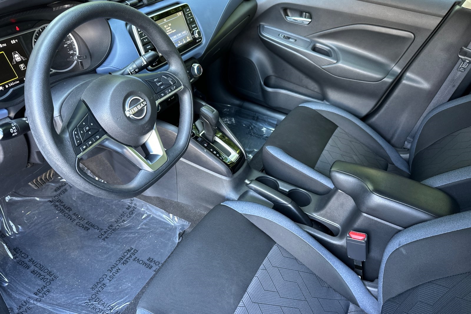2023 Nissan Versa 1.6 SV photo 10