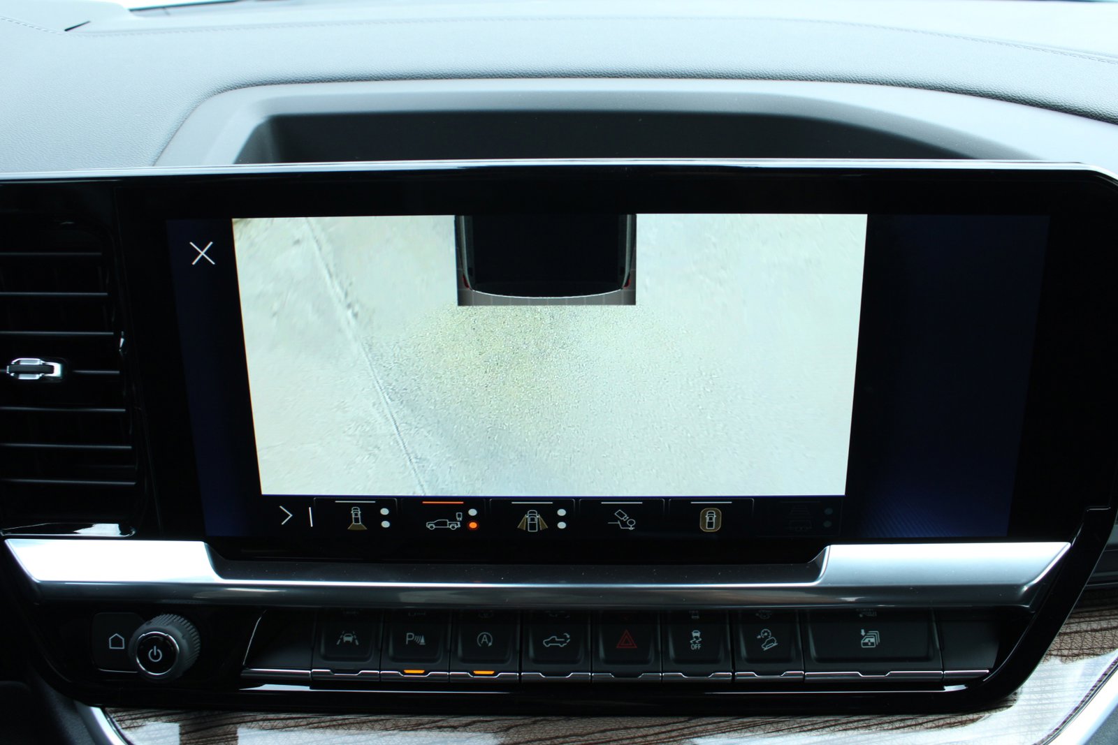 New 2024 Chevrolet Silverado 1500 LT Crew Cab in Sour Lake 13417