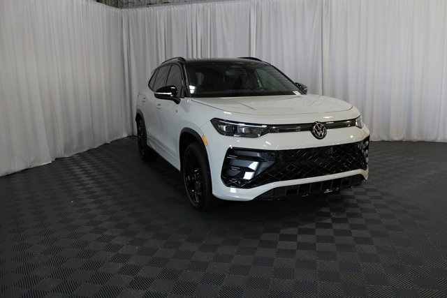 2025 Volkswagen Tiguan SE R-Line Black photo 22