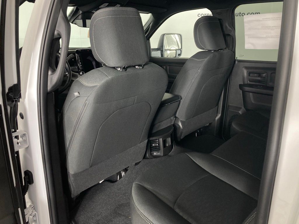 2026 Ram 3500 Tradesman photo 2