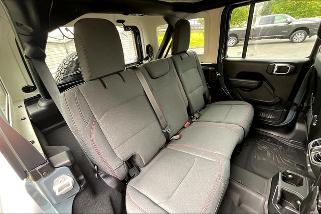 2025 Jeep Wrangler Rubicon photo 23