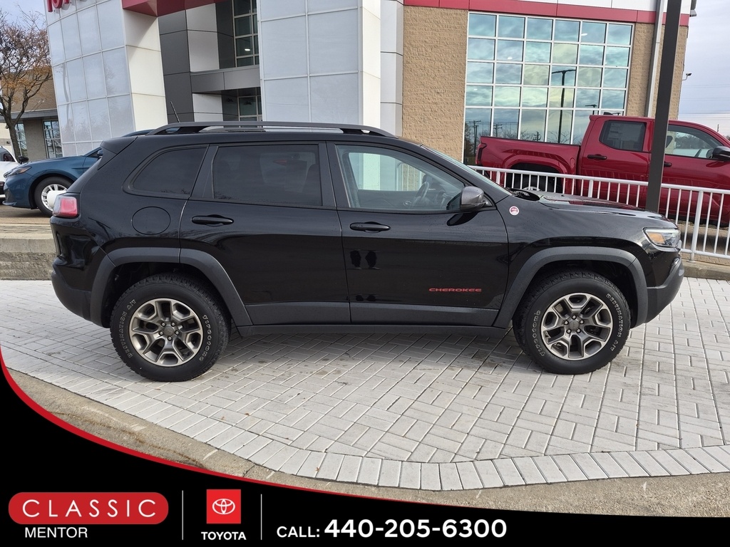 2021 Jeep Cherokee Trailhawk's photo