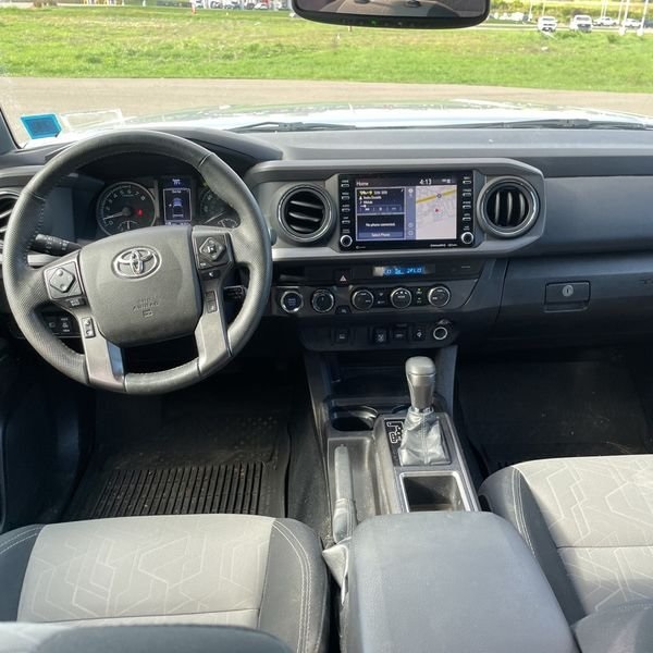 2023 Toyota Tacoma TRD Off-Road photo 4
