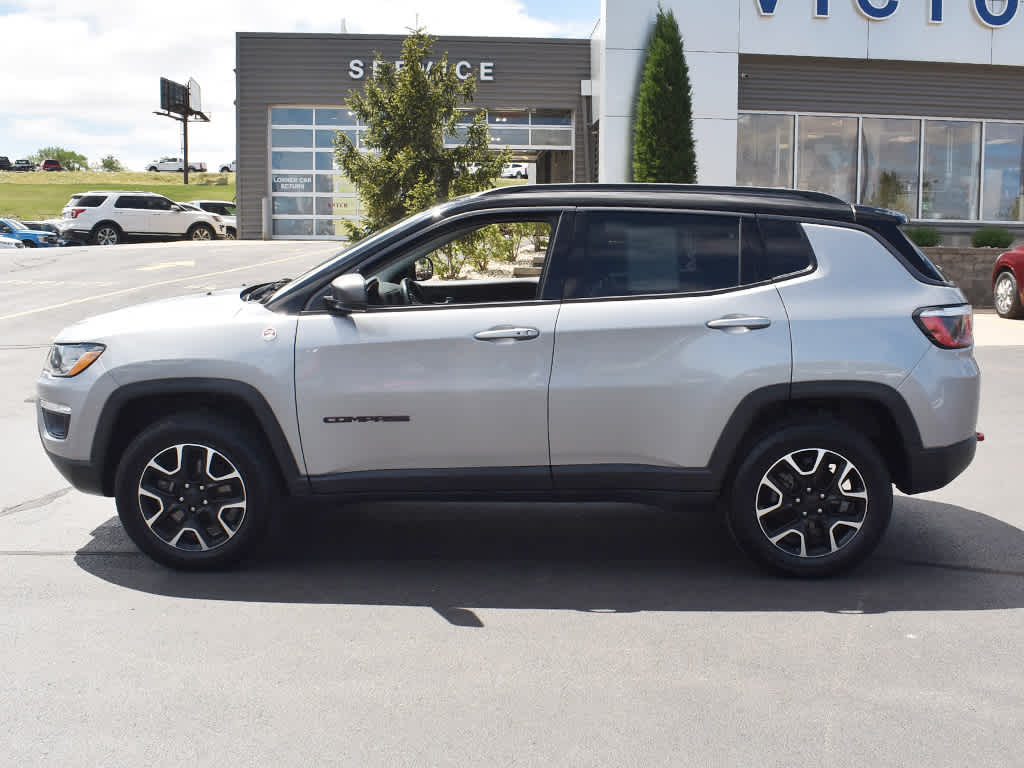 Used 2020 Jeep Compass Trailhawk with VIN 3C4NJDDB8LT171365 for sale in Dyersville, IA