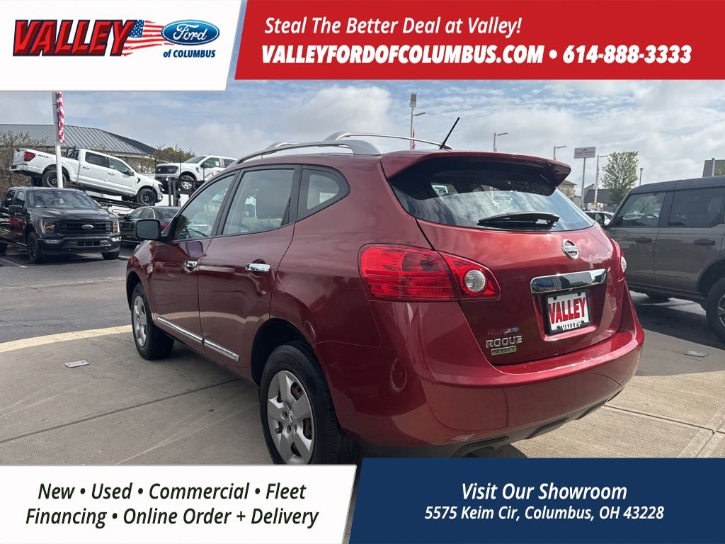 2014 Nissan Rogue Select S photo 3