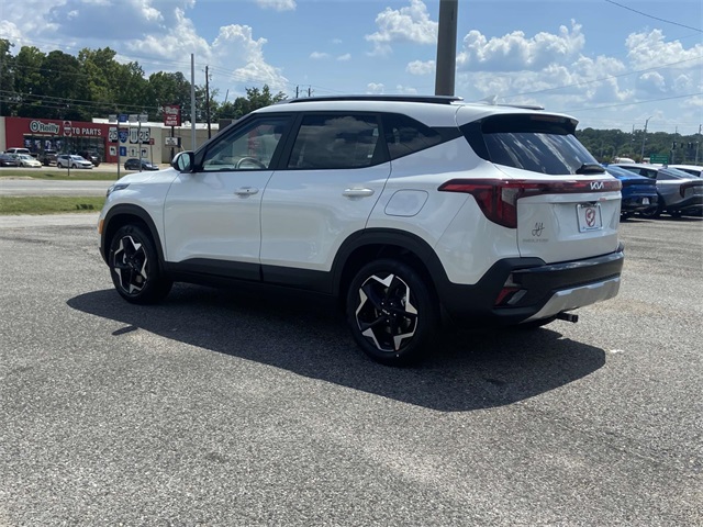 2025 Kia Seltos S photo 2