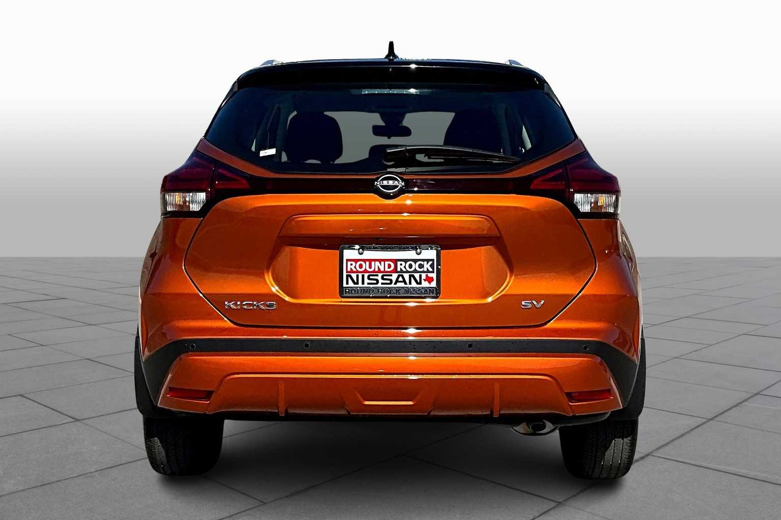 2024 Nissan Kicks SV photo 4
