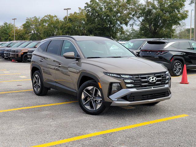 2026 Hyundai Tucson Blue SE's photo