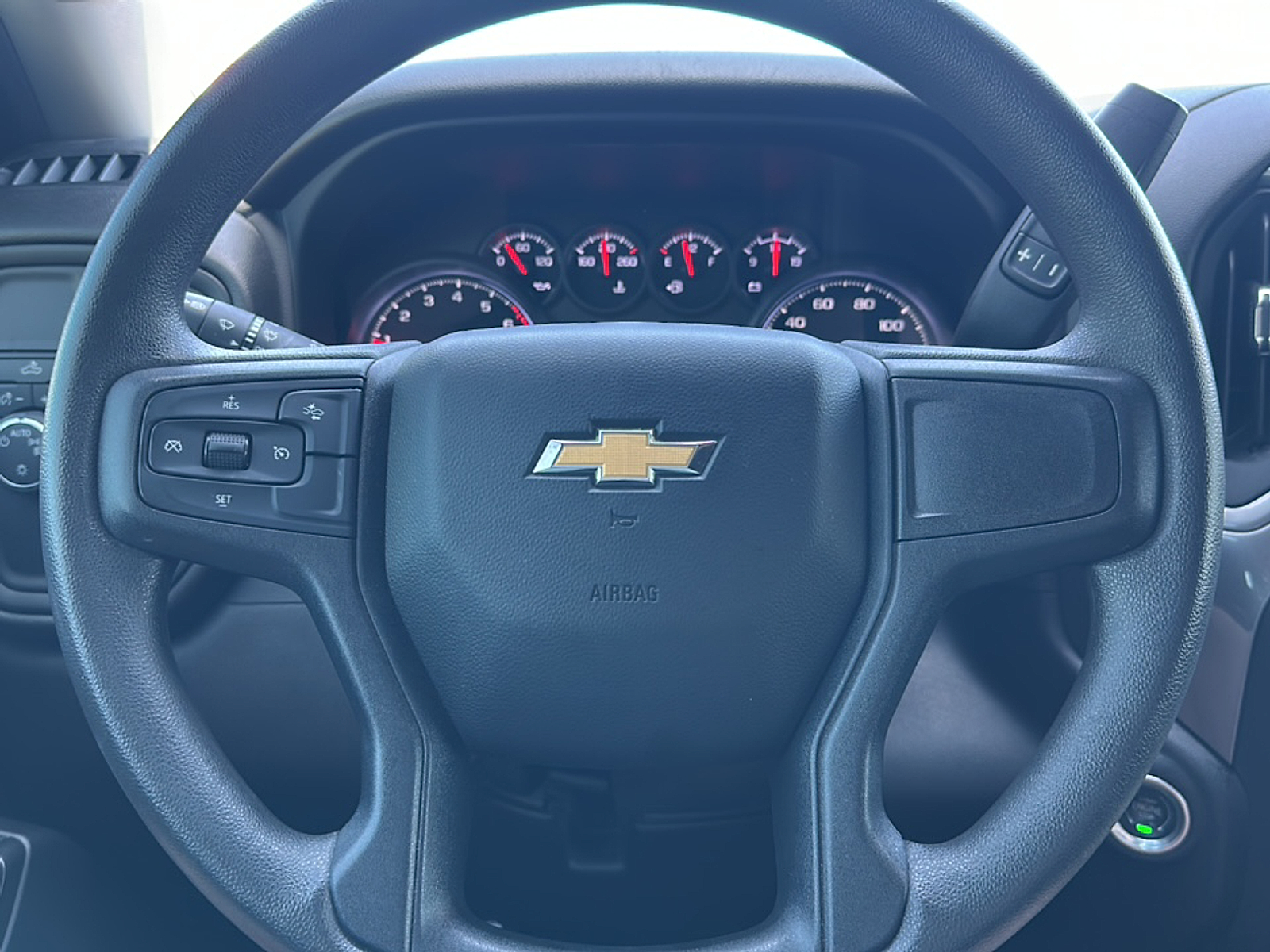 2023 Chevrolet Silverado 1500 Custom photo 13