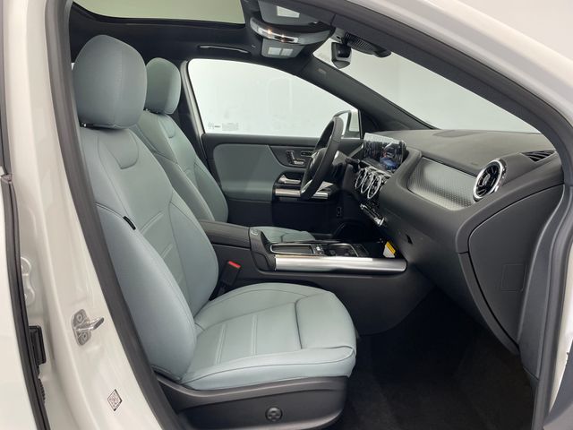 2026 Mercedes Benz GLA 250 photo 17