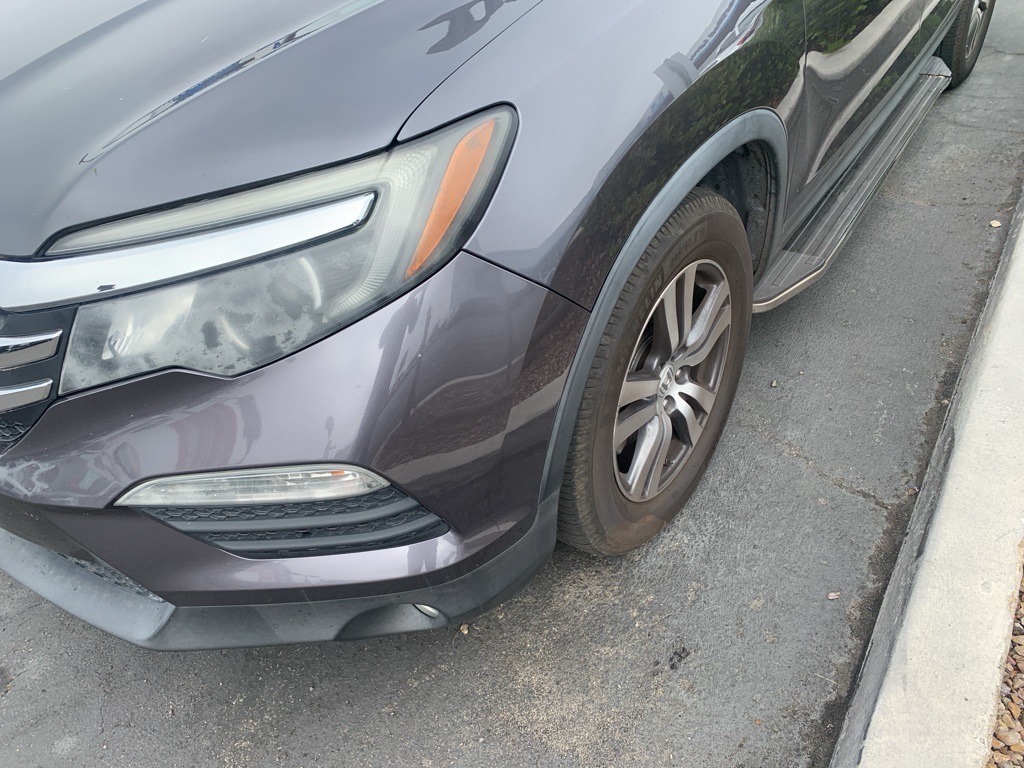 2017 Honda Pilot EX-L photo 2
