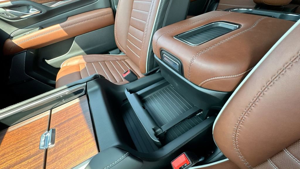 2024 Gmc Yukon Denali Ultimate photo 40