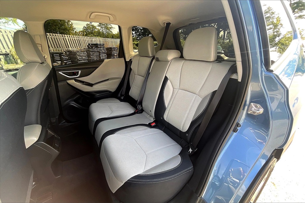 2022 Subaru Forester Base photo 24