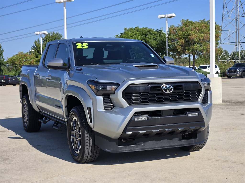 2024 Toyota Tacoma TRD Sport photo 3
