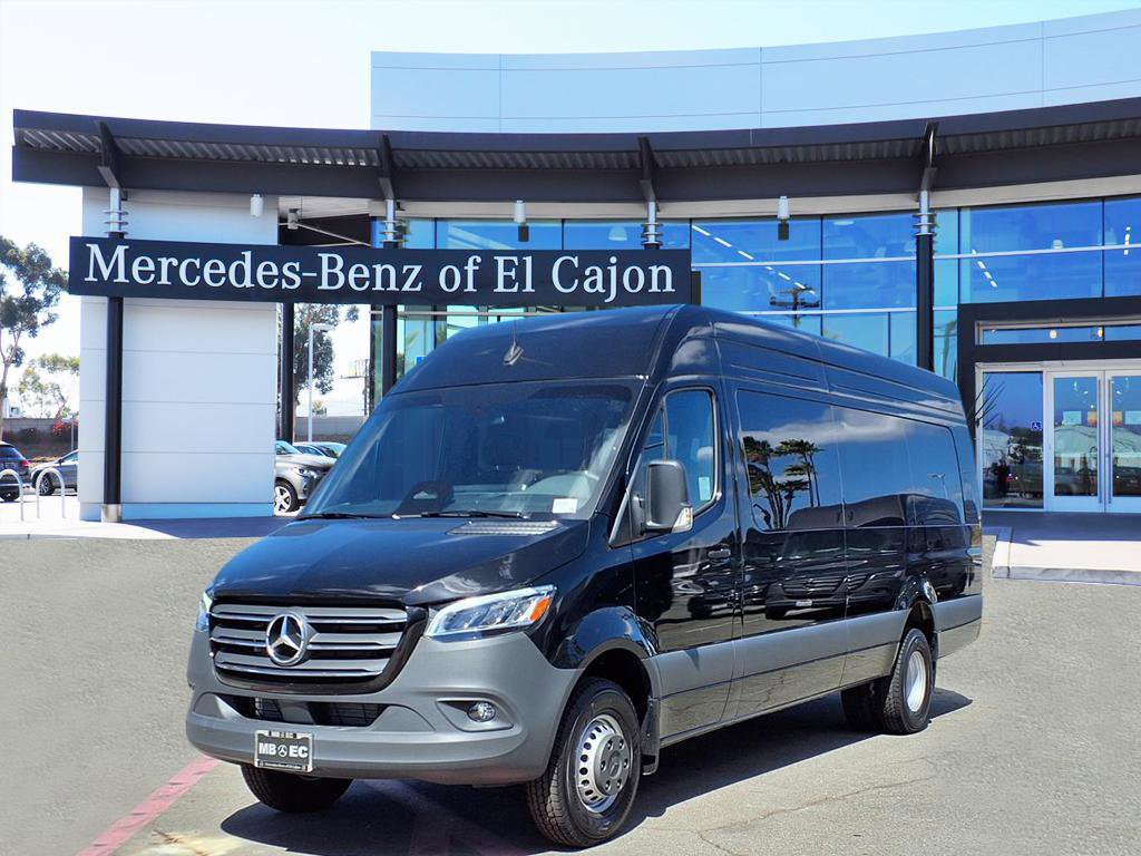 2025 Mercedes-Benz Sprinter Cargo Van Base's photo