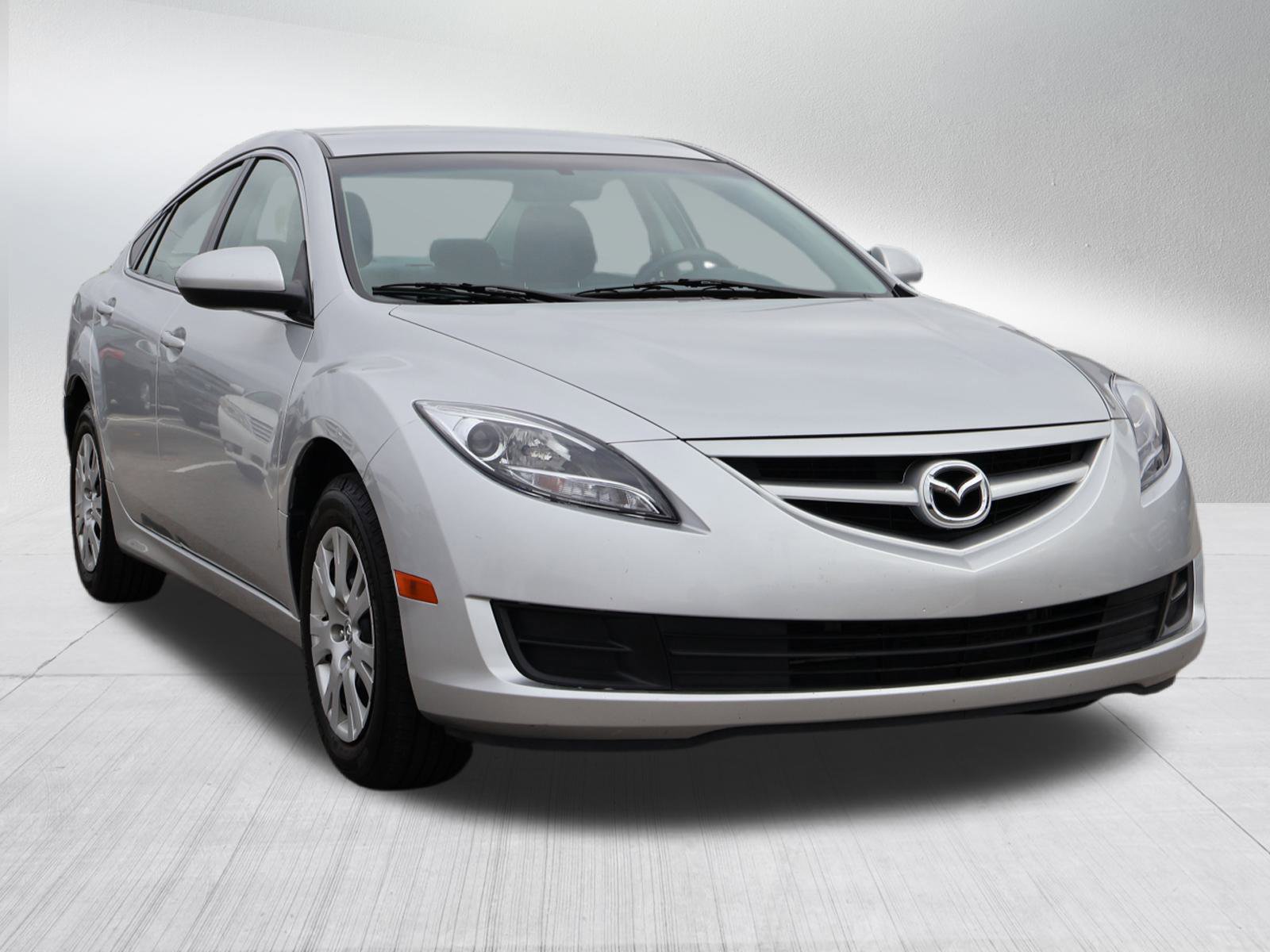 2013 Mazda MAZDA6 i Sport's photo
