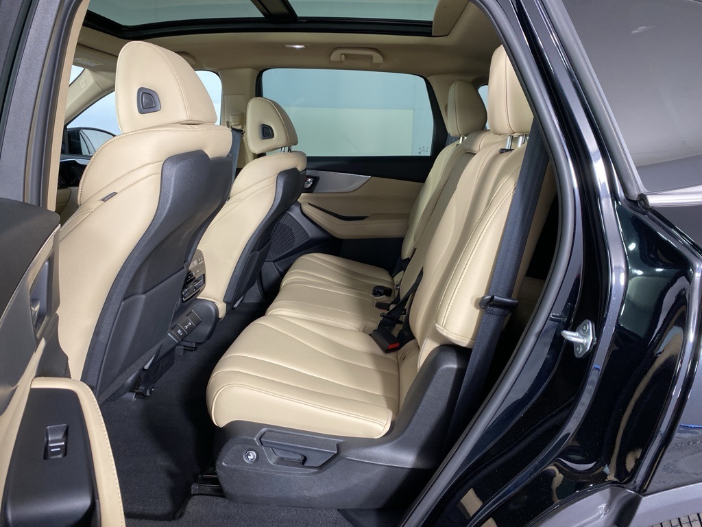 2023 Acura MDX SH-AWD photo 19