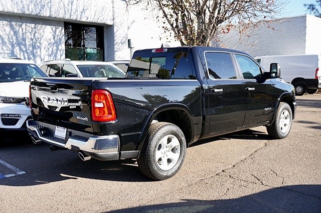 New 2025 Diamond Black Crystal Pearl-Coat Exterior Paint RAM Big Horn/Lone Star image 9