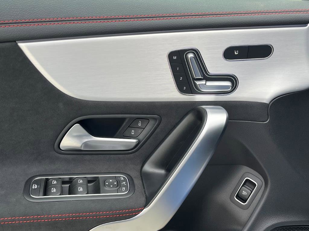 2026 Mercedes Benz CLA 250 photo 5