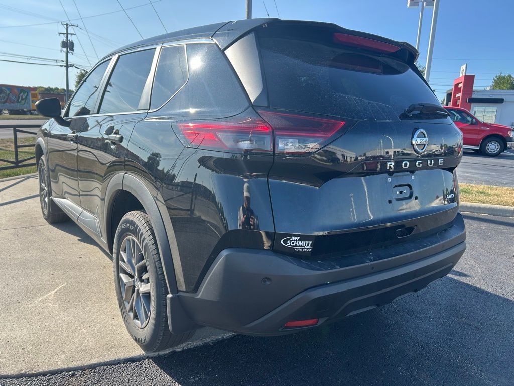 2021 Nissan Rogue S photo 4