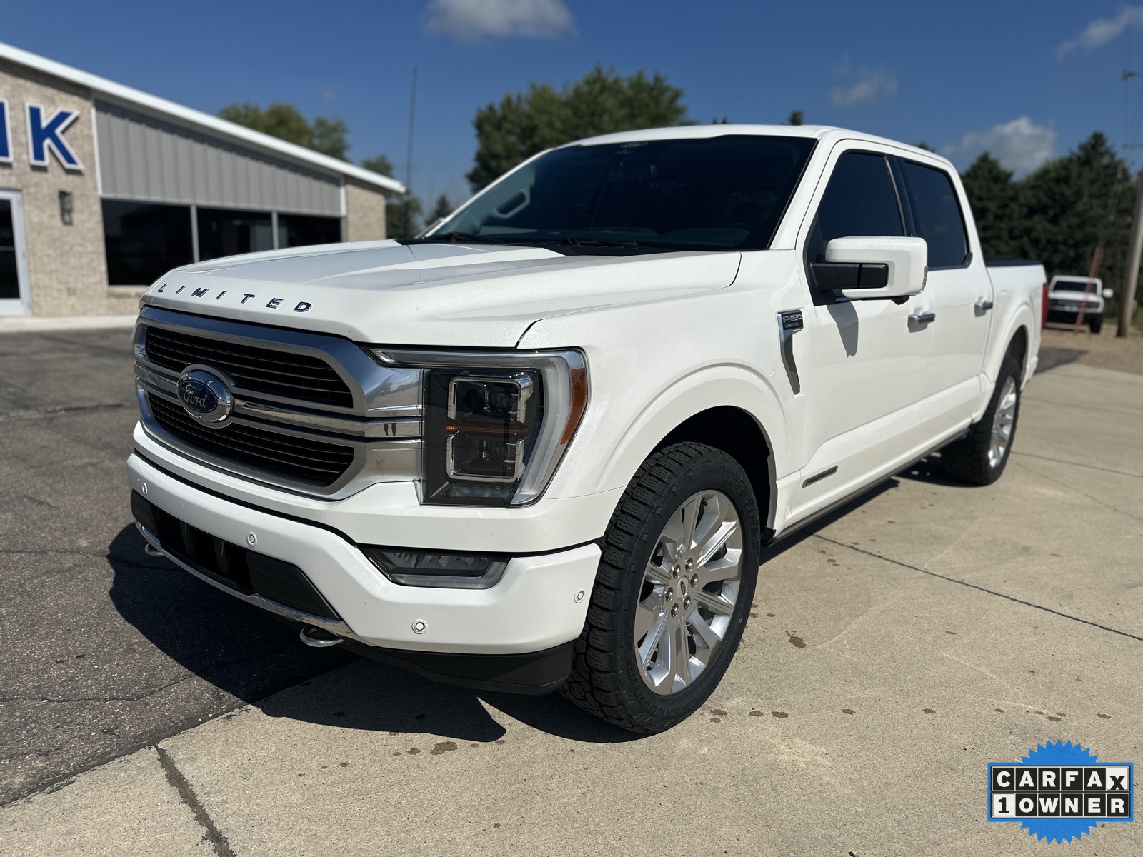 Used 2022 Ford F-150 Limited with VIN 1FTFW1EDXNFA75500 for sale in Luverne, Minnesota