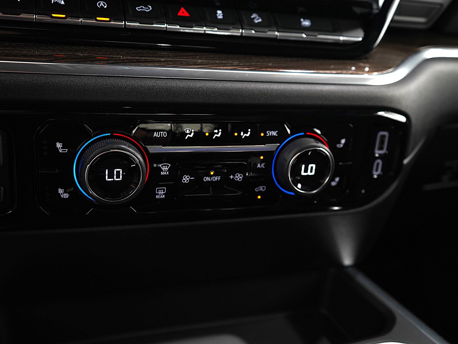 2023 Chevrolet Silverado RST photo 21