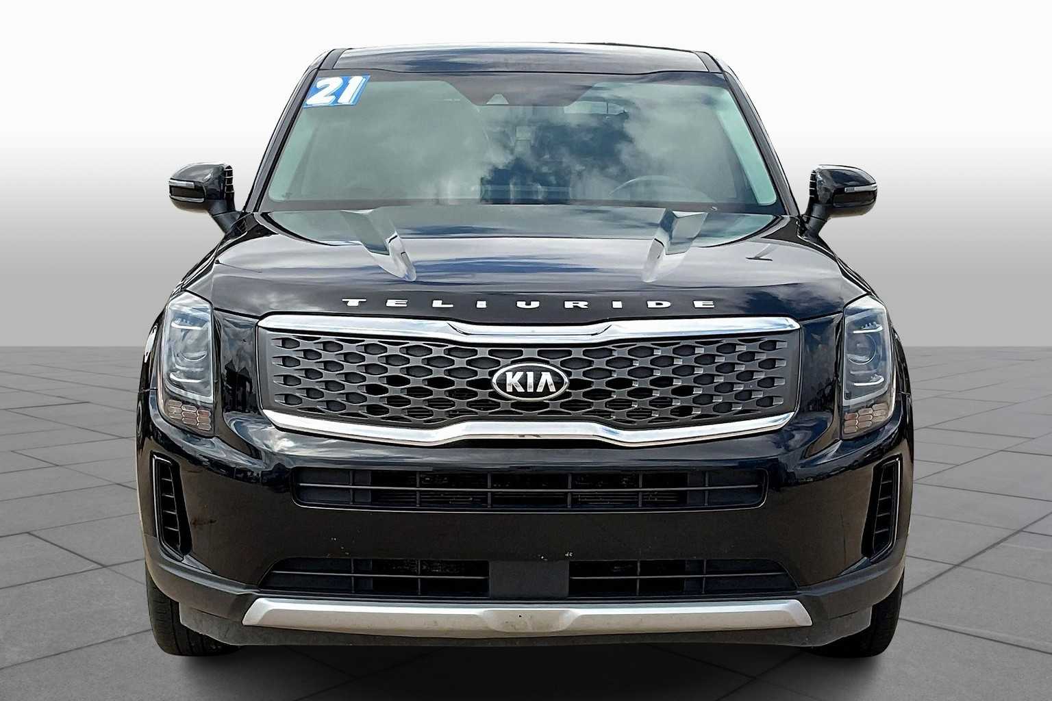 2021 Kia Telluride LX photo 3