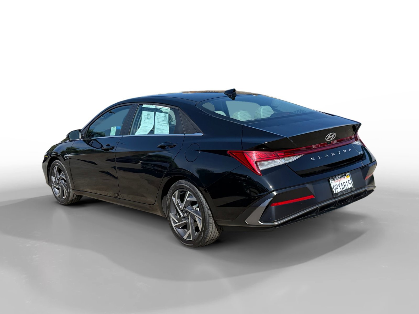 2025 Hyundai Elantra Hybrid Limited photo 3