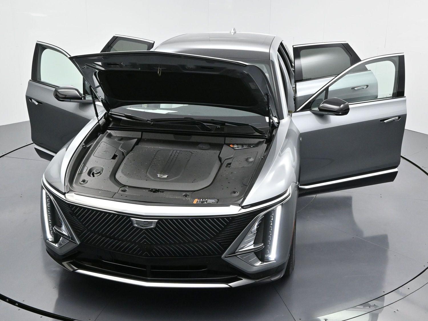 2024 Cadillac Lyriq Luxury photo 40