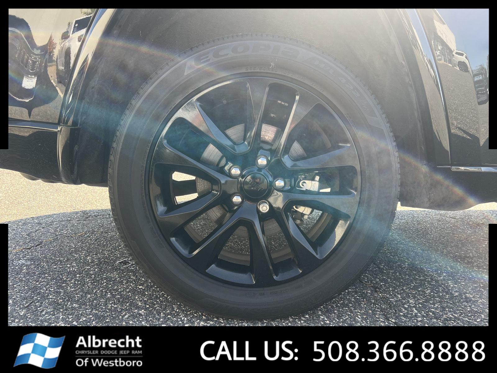 2022 Jeep Grand Cherokee Laredo X SE Altitude photo 30