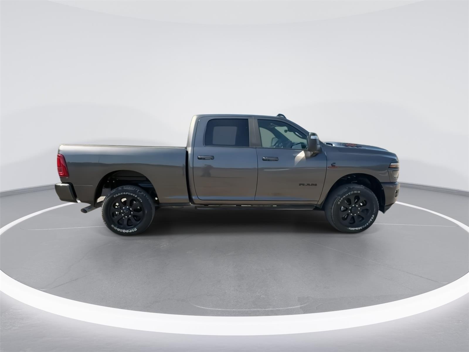 2025 Ram 2500 Laramie photo 8
