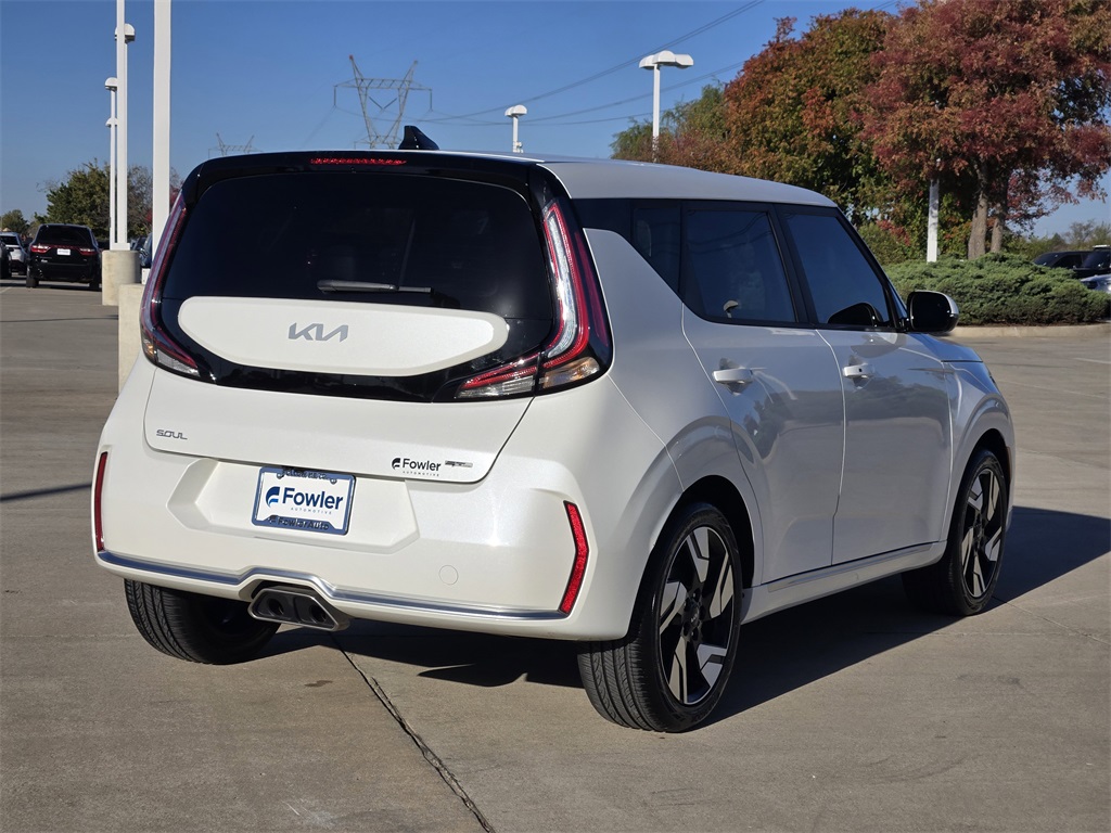 2024 Kia Soul GT-Line photo 4