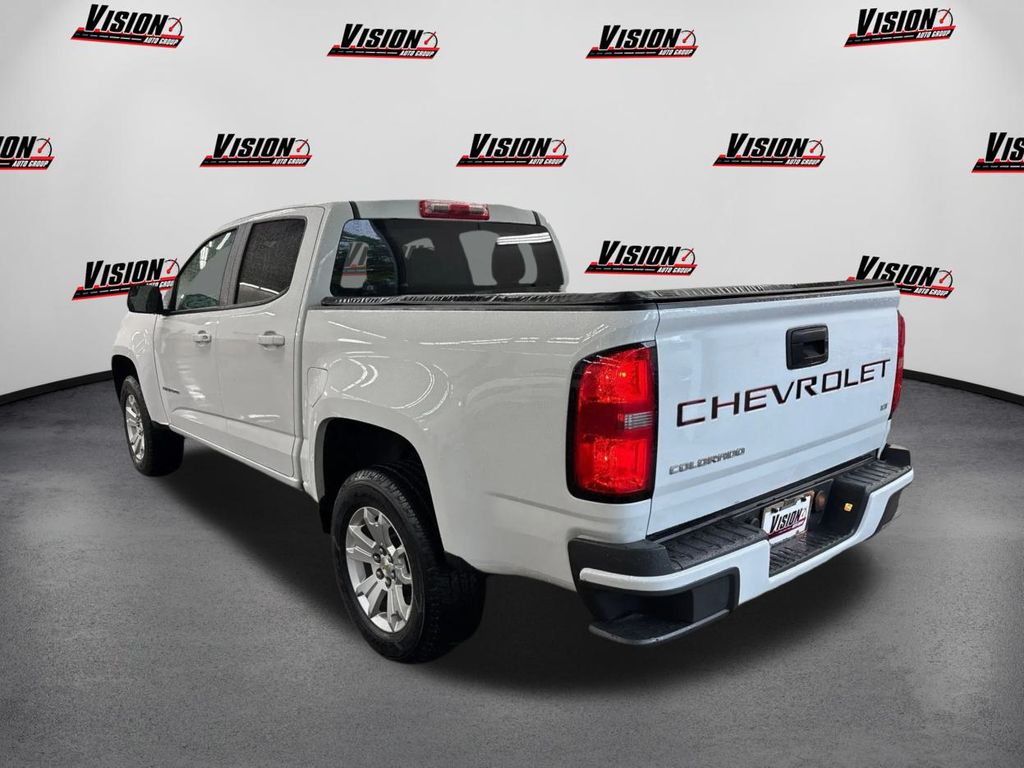 2022 Chevrolet Colorado LT photo 2
