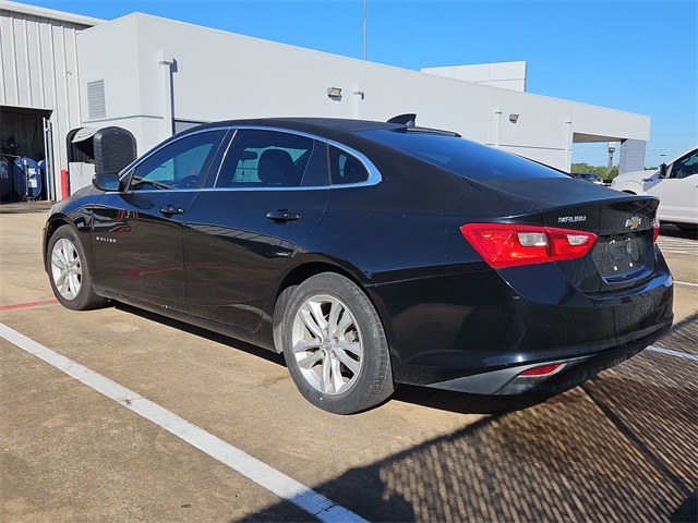 2016 Chevrolet Malibu 1LT photo 3